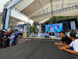 Kampanye Akbar Paslon Bagus Terhenti Sejenak, Santri Kumandangkan Adzan Dihadapan Belasan Ribu Pendukung