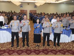 ASN Polda Sumsel menggelar acara syukuran dalam rangka memperingati Hari Ulang Tahun (HUT) Korpri ke-53