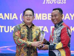 Pemkab Raih Penghargaan Inotek Award Sebagai Terinovatif V Kategori Sosial Budaya dan Kependudukan