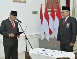 Gubernur Mahyeldi Kukuhkan Arif Ardiyanto sebagai Kepala Perwakilan BPKP Sumbar yang Baru