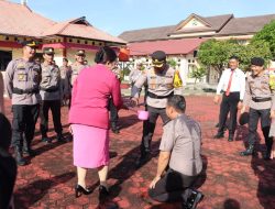 42 Personel Polres Nias Terima Kenaikan Pangkat