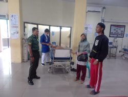 Bantu Warga ODGJ, Babinsa Kodim 0822 Bondowoso Lakukan Aksi Sosial di Tengah Masyarakat