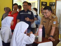 Bupati Muratara Hadiri Pembagian Makan Bergizi Gratis Di SMP Negeri Maur