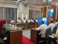 Pj Bupati Probolinggo Pimpin Rapat Peningkatan PAD 2025 dan Evaluasi PAD 2024