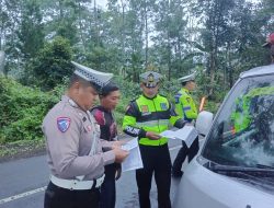 Patroli Subuh: Upaya Preventif Satlantas Bondowoso Pasca Kecelakaan Tunggal di Jalur Ijen