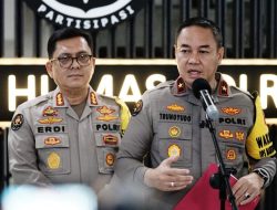 Kapolri Beri Kenaikan Pangkat Luar Biasa Anumerta kepada Bharatu Mardi Hadji