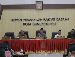 Pimpinan DPRD Kota Gunungsitoli Bersama Anggota Sampaikan Laporan Pelaksanaan Hasil Reses Melalui Rapat Paripurna