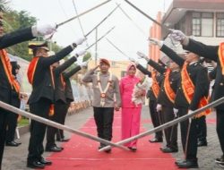 Tradisi Penyambutan Dan Pelepasan Kapolres Probolinggo Kota