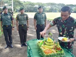 Brigif 9/DY/2 Kostrad Gelar Upacara Korps Raport dan Tasyakuran Kenaikan Pangkat