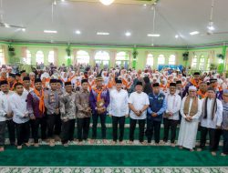 Ribuan Warga Pasaman Turut Hadir Menyaksikan 137 CJH kloter 13, Dilepas Bupati Sabar AS