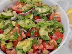 Cara Membuat Salad Alpukat: Resep Lezat & Tips Sehat