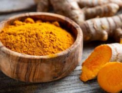 Minum Kunyit Secara Rutin Menambah Kecantikan: Ini Manfaatnya yang Menakjubkan