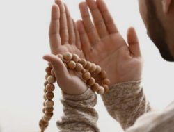 Ingin Cepat Kaya? Berikut Doa dan Waktu yang Tepat Mendatangkan Rezeki