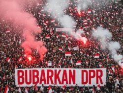 Demo Bubarkan DPR di Jakarta, Pelajar STM, Mahasiswa & Ojek Online Terlibat