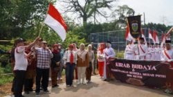 Merah Putih Sepanjang 1000 Meter Terbentang di Desa Bantrung