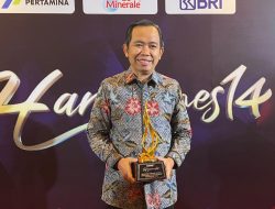 Bupati Jember Gus Fawait Raih Penghargaan Kompas TV atas Kepedulian Pendidikan dan Kesehatan