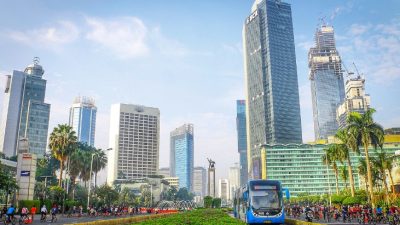 Direksi BCA Borong Saham di Tengah Penurunan: Sinyal Apa untuk Investor?