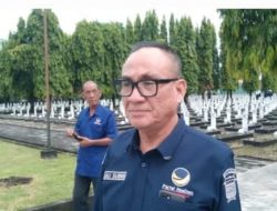 Ketua DPRD Palembang Ziarah Makam Pahlawan, NasDem Peringati HUT ke-14 di Palembang