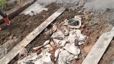 Pembangunan Jalan Setapak Kelurahan Air Lintang Diduga Kuat Persekongkolan PPK dan Kontraktor