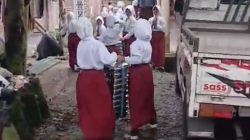 MBG SPPG Al-Hidayah Ardisaeng Hadir di MI Islamiyah Bondowoso, Siswa Antusias dan Gembira