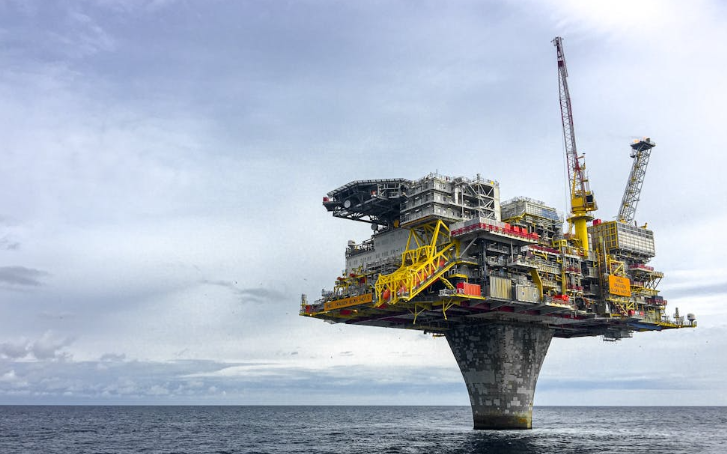 Peran Thermal Camera dalam Mengamankan Area Pengeboran Minyak 24/7