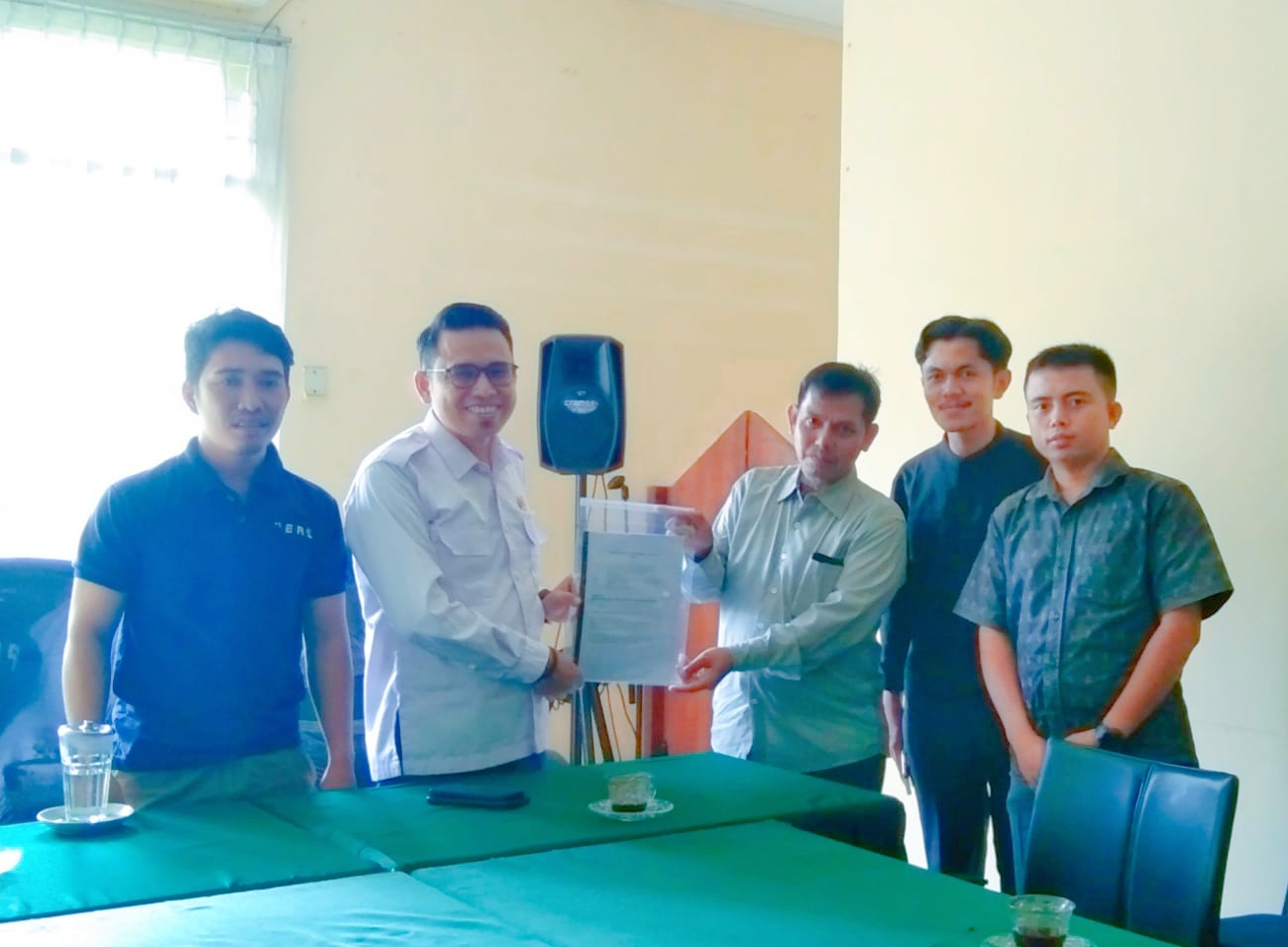 Dorong Transparansi, KWSB Audiensi ke KI Sumbar: Pembentukan KI Kota Padang Jadi Sorotan