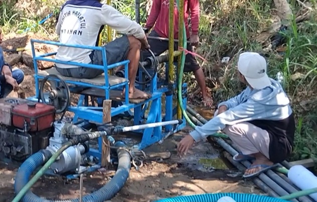 Bantuan Sumur Bor Desa Kretek Bondowoso Belum Tuntas, Struktur Poktan dan Spek Pipa Dipertanyakan